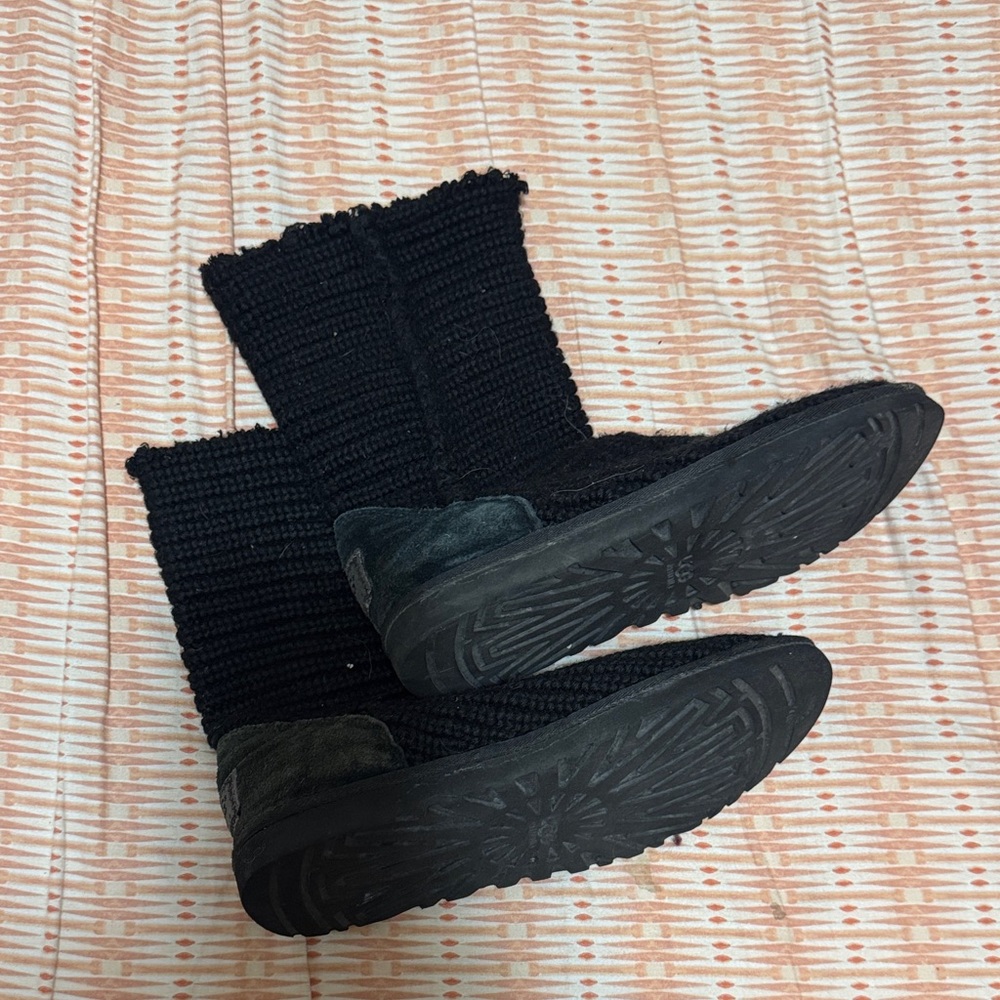 Black Knit Uggs Size US 7 Women’s EU 38 UK 5.5 Ugg Australia